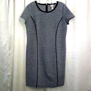 Chicos Gray and Black Shortsleeved Dress Chico's Size 1 (M)